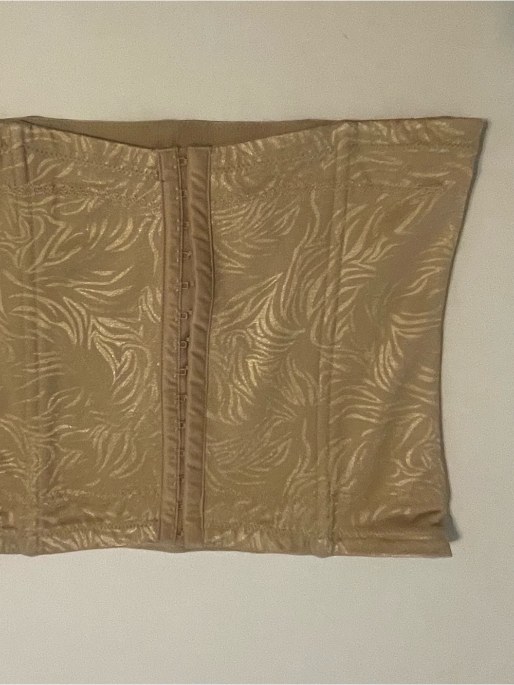 Maidenform Corset Large. beige / nude shapewear panel. Front closure